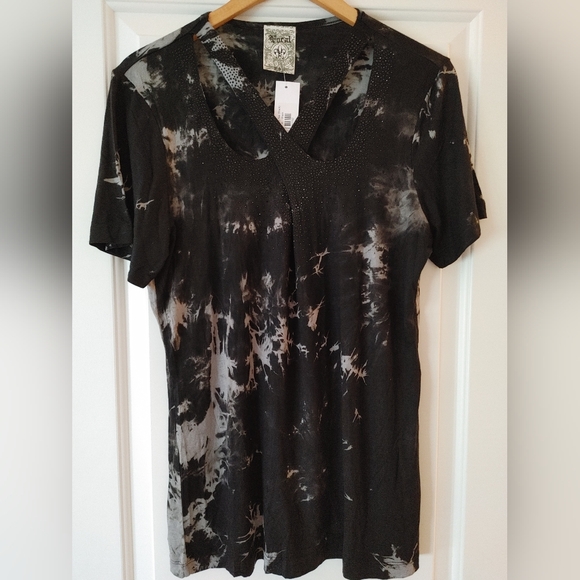 NWT Vocal Black & Grey Criss Cross Tee ~ Size Xl - Picture 9 of 10